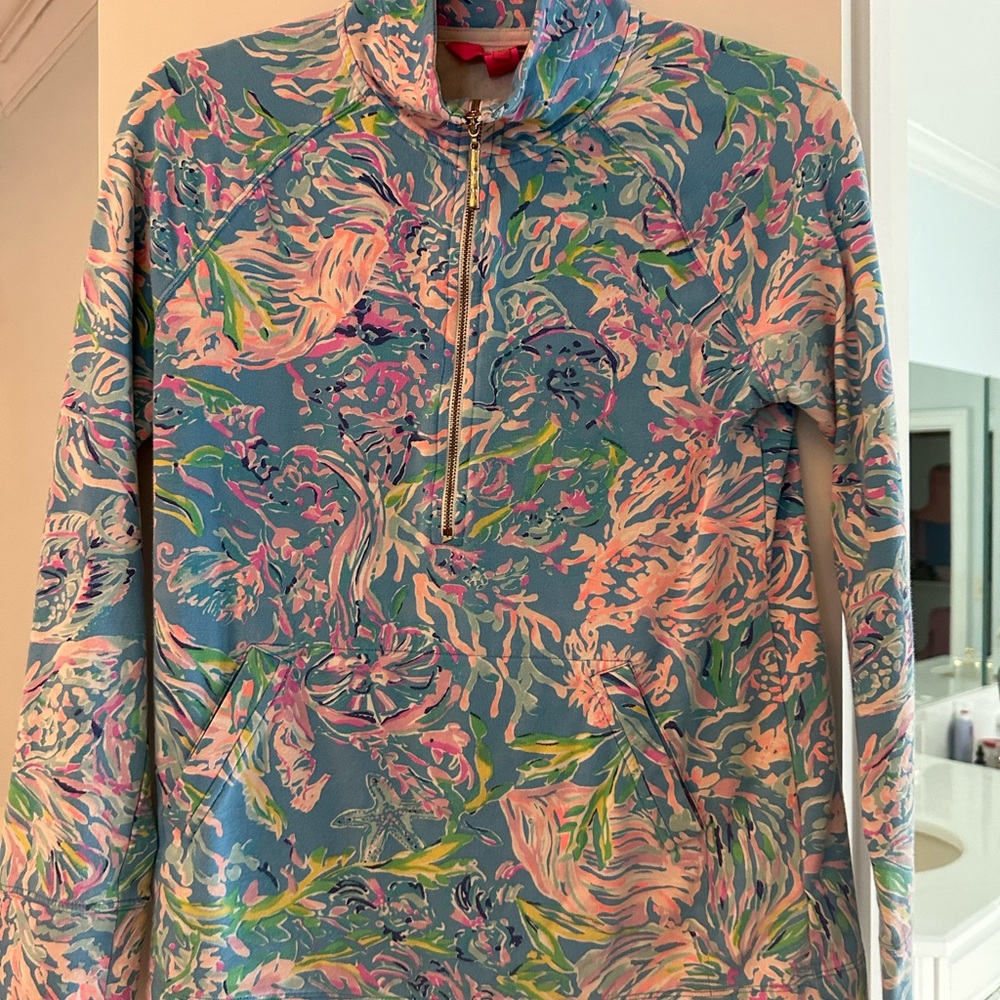 Lilly Pulitzer Blue and Pink Floral Pullover zip x’s